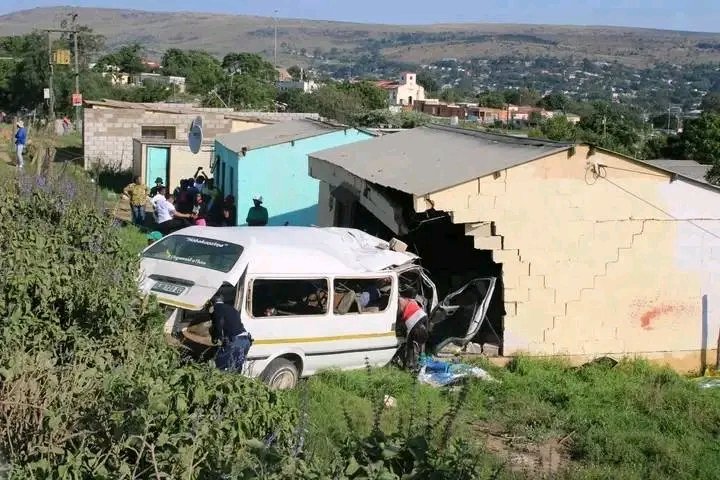 Check on Your People: Tragic Taxi Accident Claims 6 Lives and Causes Property Damage